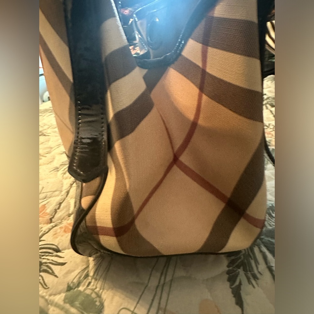 Burberry Nova Check Tote 🧡⭐️ - Picture 7 of 7